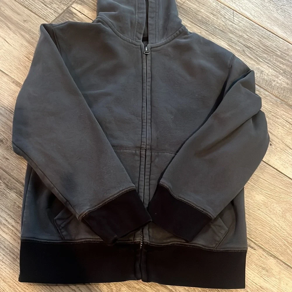 The Children’s Place zip up hoodie, sz 7/8